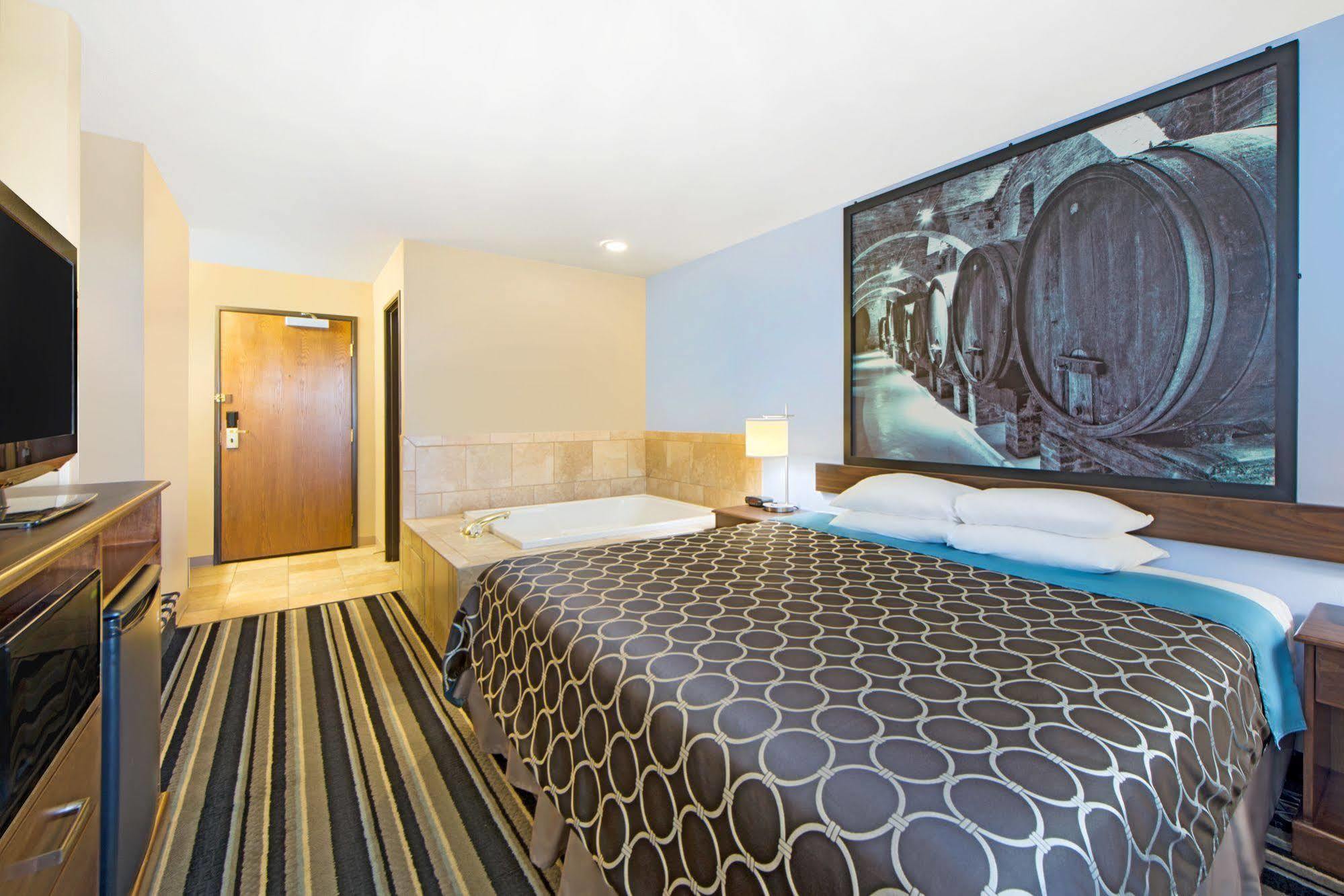 Super 8 By Wyndham Fairfield Hotel Buitenkant foto