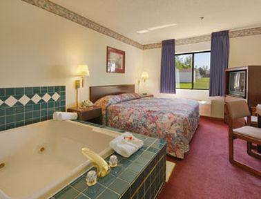 Super 8 By Wyndham Fairfield Hotel Kamer foto